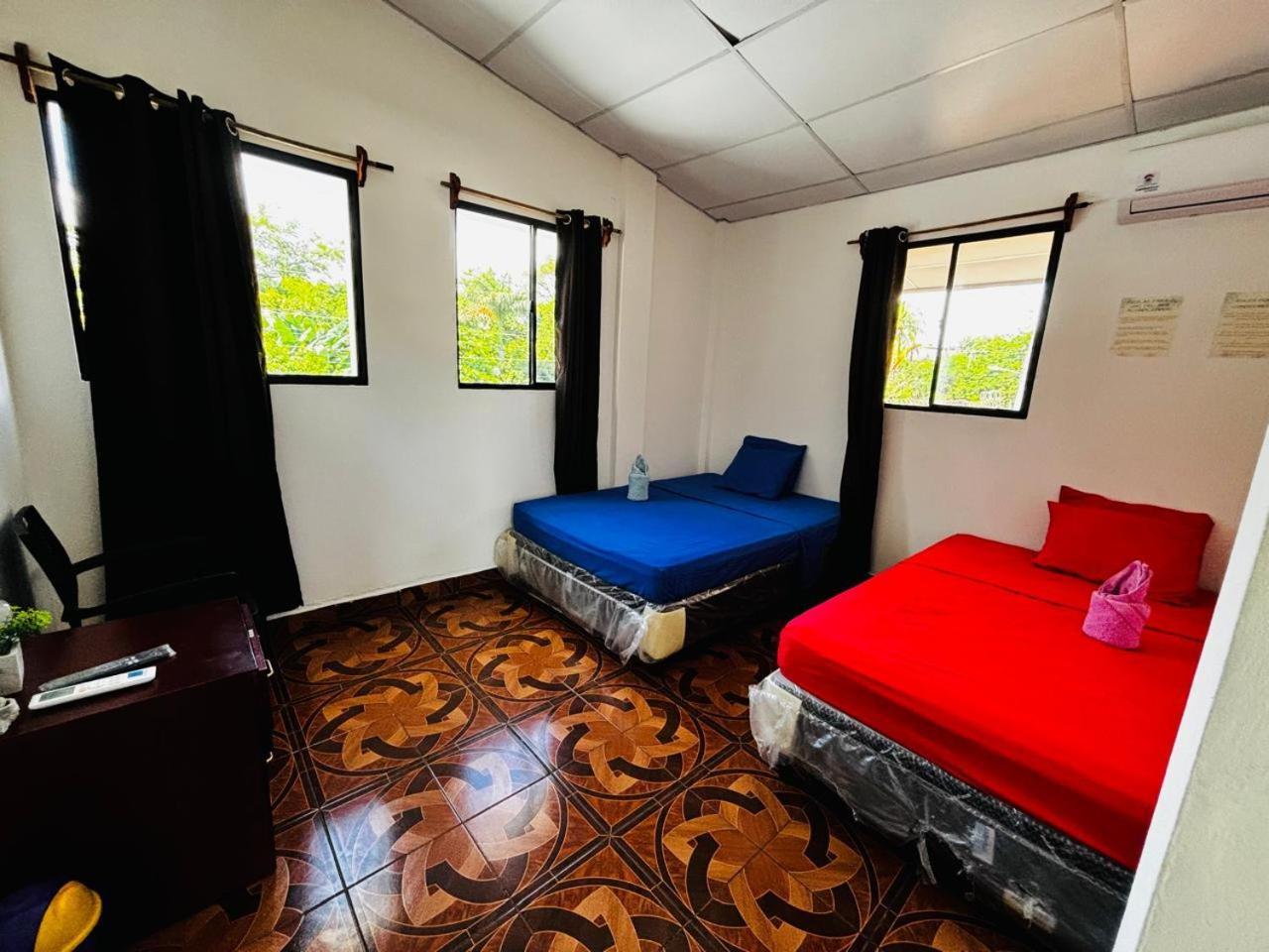 La Casona Sv Hostal 拉利伯塔德 外观 照片