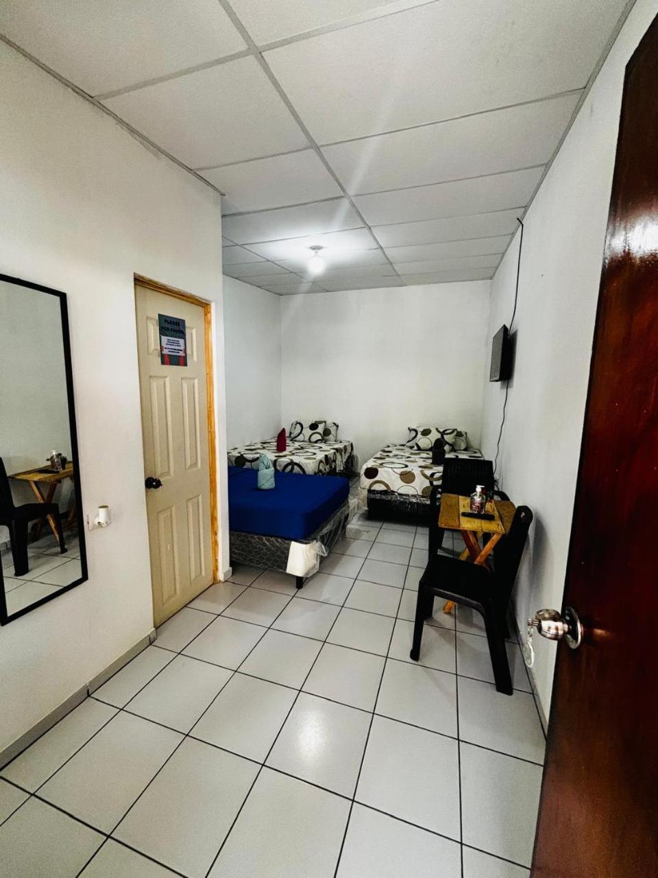 La Casona Sv Hostal 拉利伯塔德 外观 照片